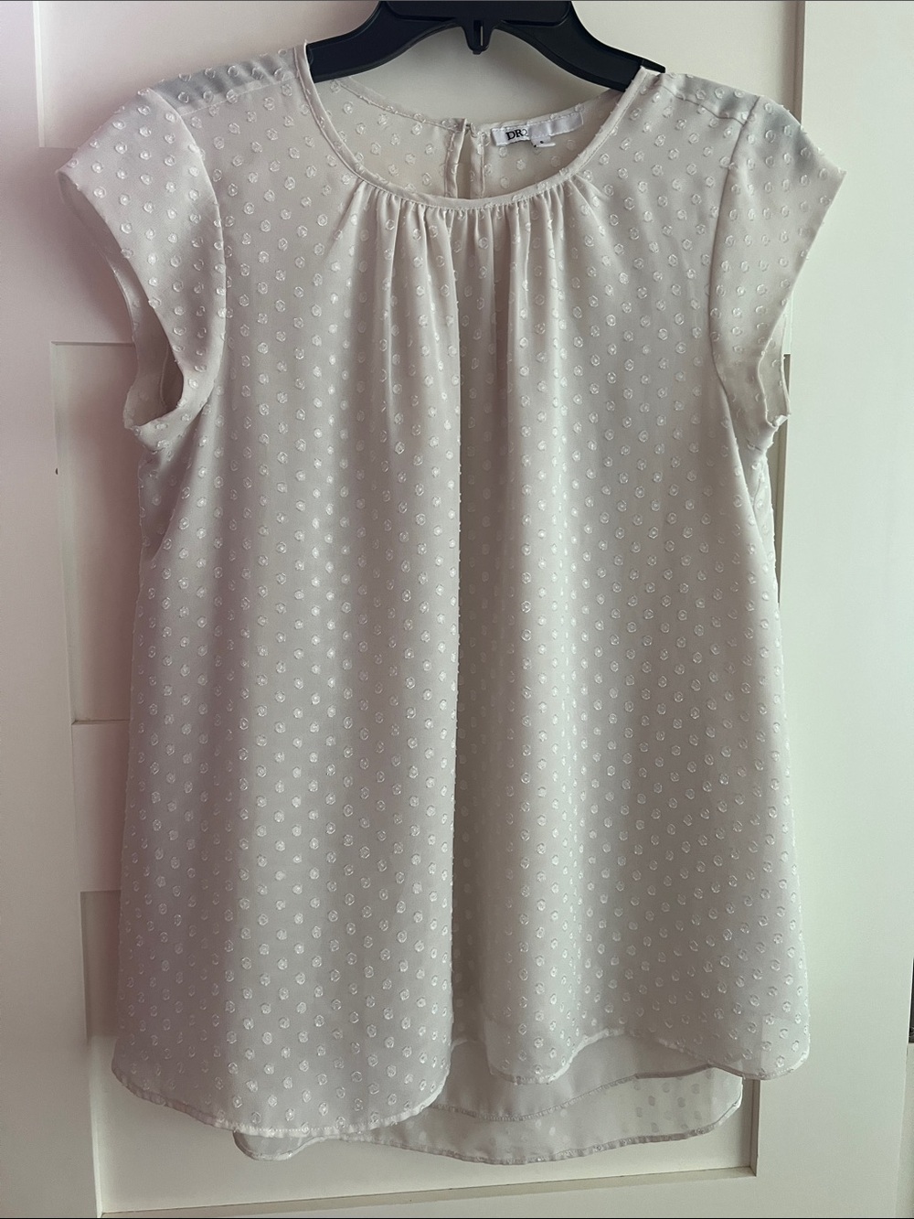 DR2 Cream Dot-Textured Cap Sleeve Blouse